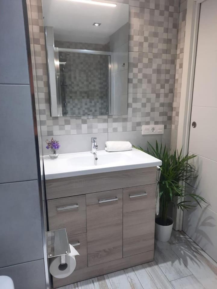 Apartamento Costa Del Sol 阿尔姆尼卡 外观 照片